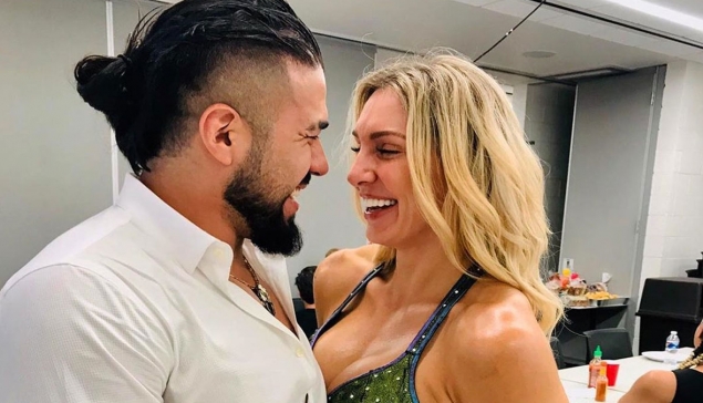 Renvoyés / Séparés : Où en sont les couples à la WWE ?