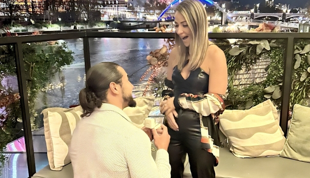 Madcap Moss et Emma partagent une vidéo de leurs fiançailles