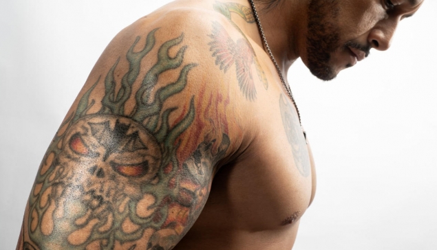 Damian Priest parle de son tatouage caché de l'Undertaker