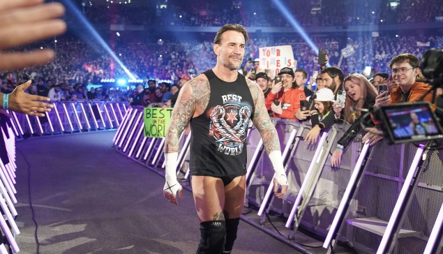 CM Punk retiré de certains WWE RAW en Europe