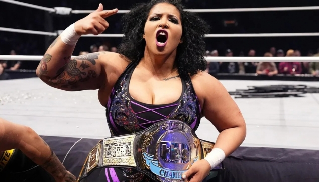 Willow Nightingale confirme avoir re-signé avec l'AEW