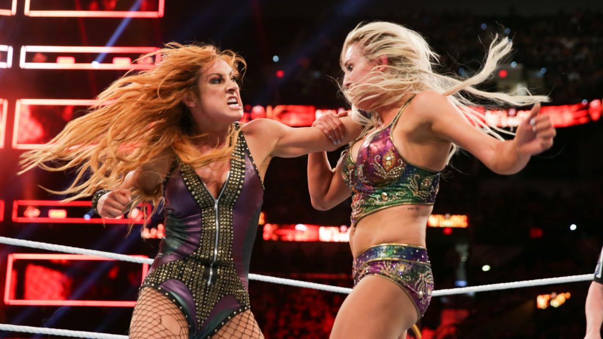 Becky Lynch Charlotte Hell in a Cell